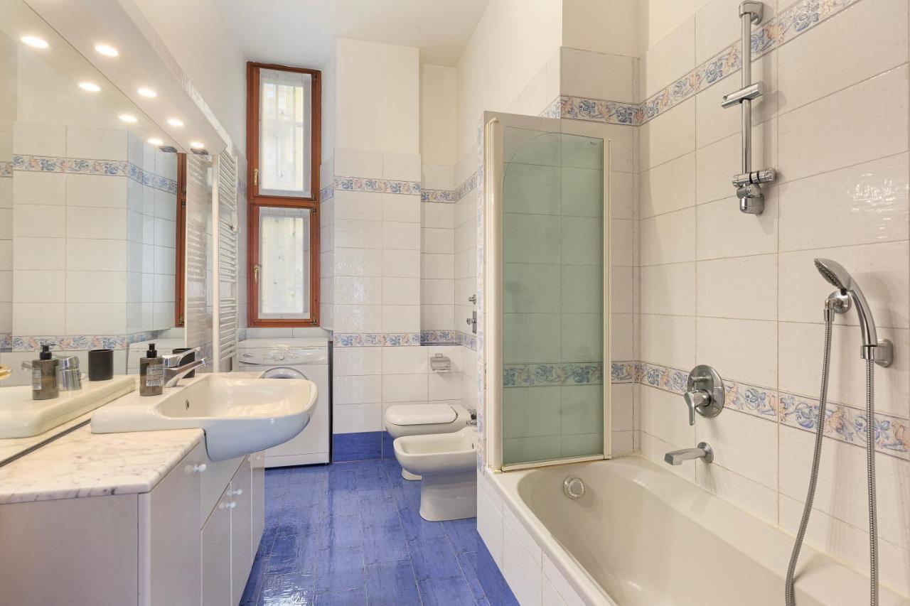 Flat In Citylife Near Metro! Milan Exterior photo